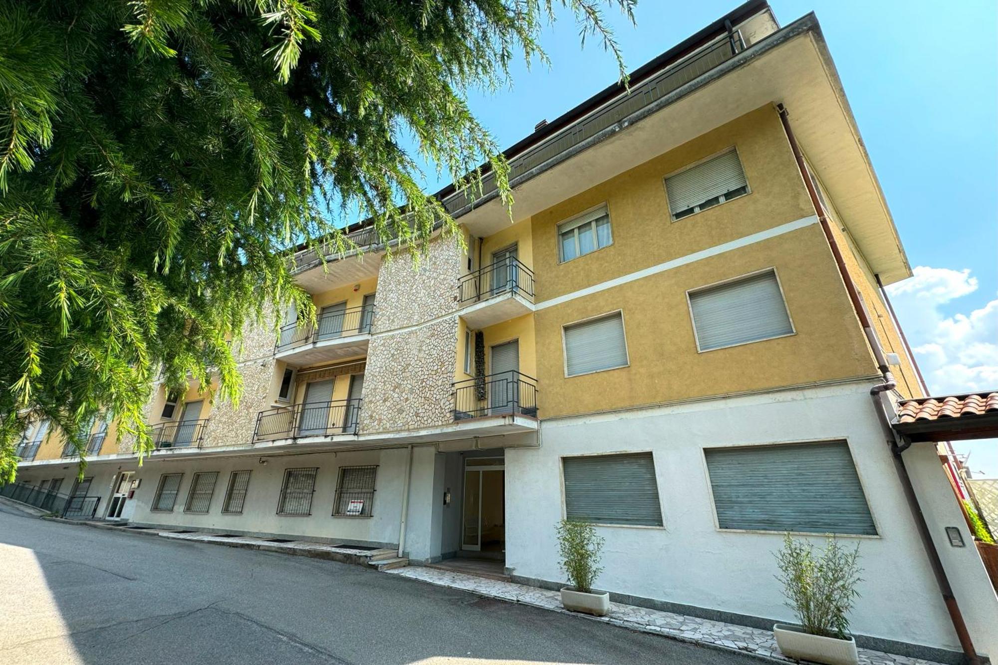 Appartamento Alberti Con Vista Lago Madonna Del Sasso Esterno foto